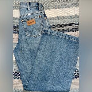 Wrangler Worldwide 661 wide leg high rise jeans